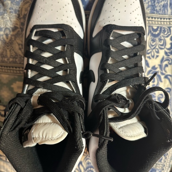 Nike Women’s Dunk High - Picture 3 of 5